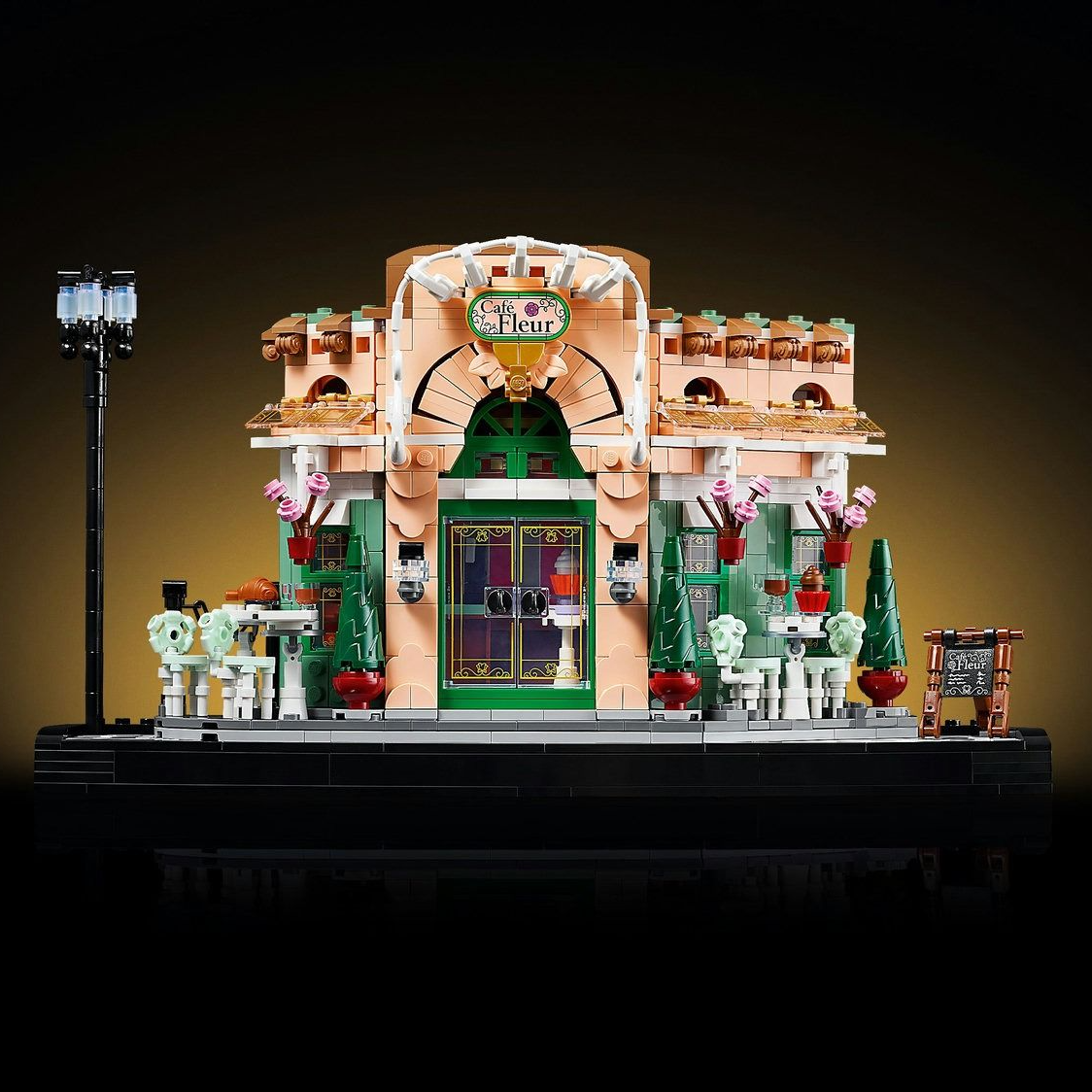 LEGO Icons French café 10362