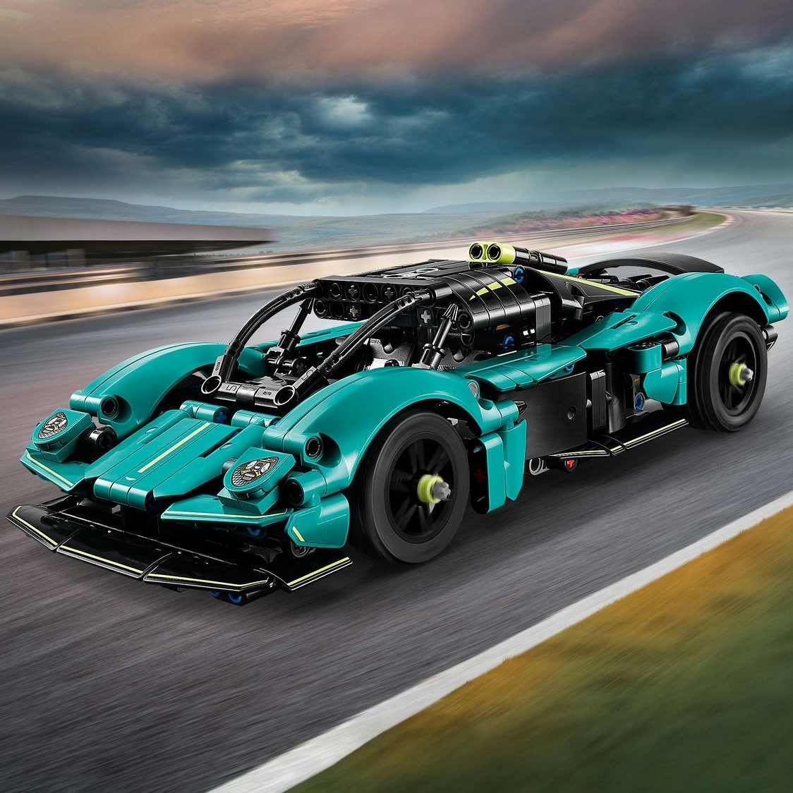 LEGO Technic Aston Martin Valkyrie 42208