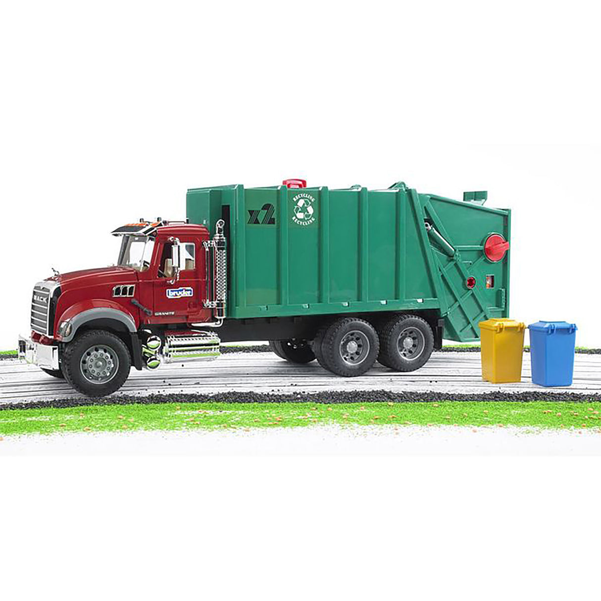 Bruder 1/16 Mack Granite Garbage Truck