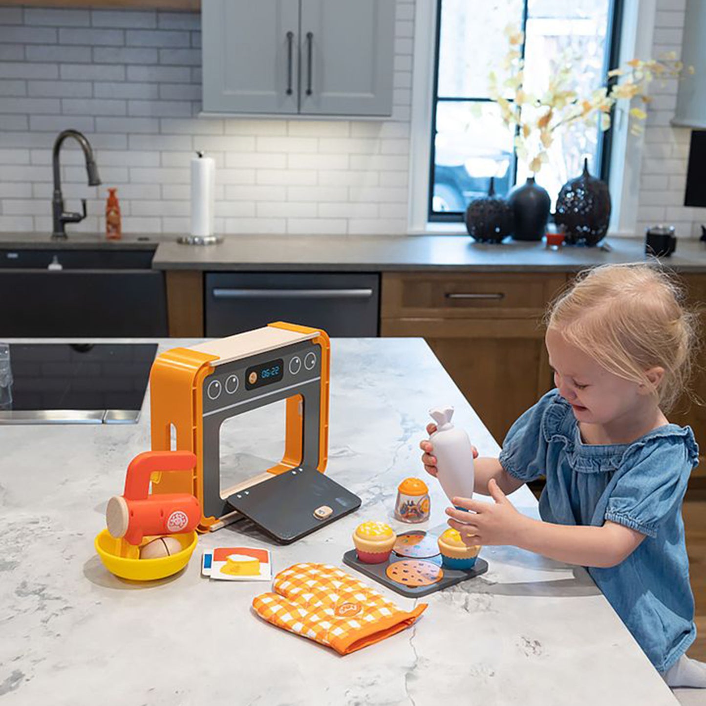 Fat Brain Mix & Bake Baking set