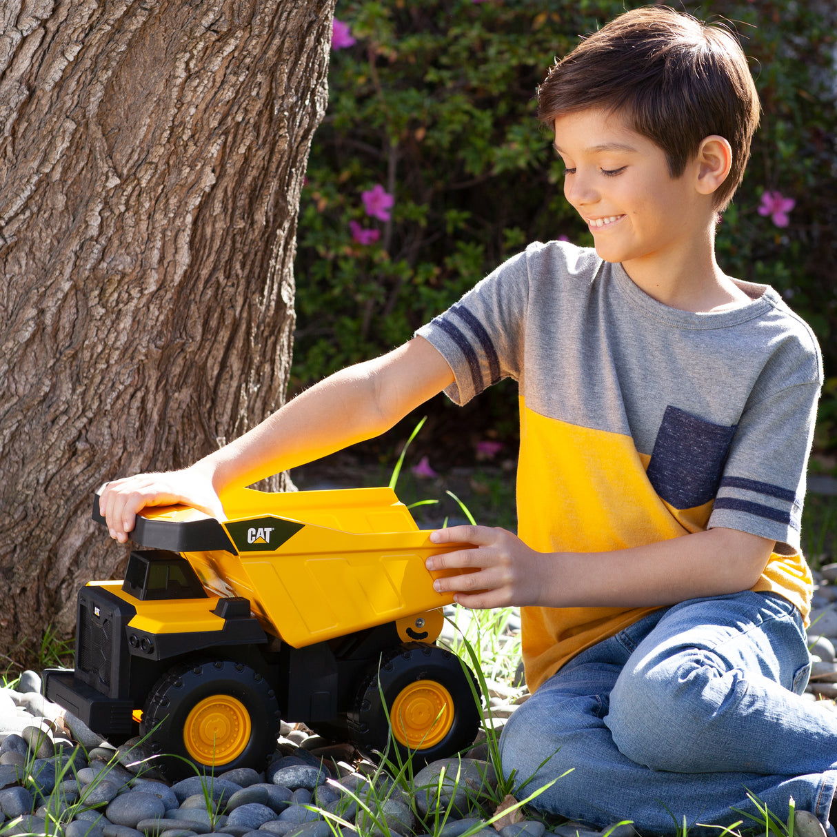 CAT Steel Dump Truck