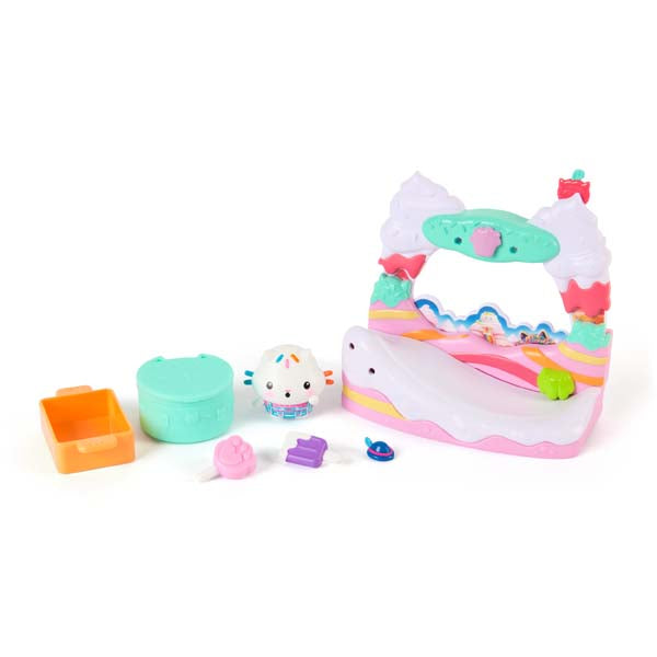Gabby's Dollhouse Cakey Cat's Sweet Treat Balcony Set