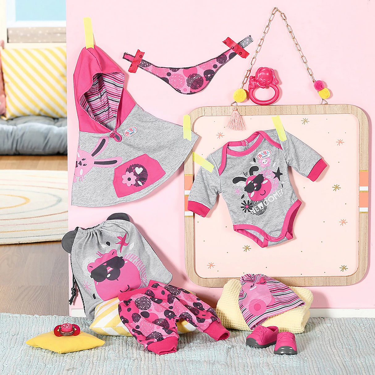 Baby Born Deluxe First Arrival Set (43 cms)