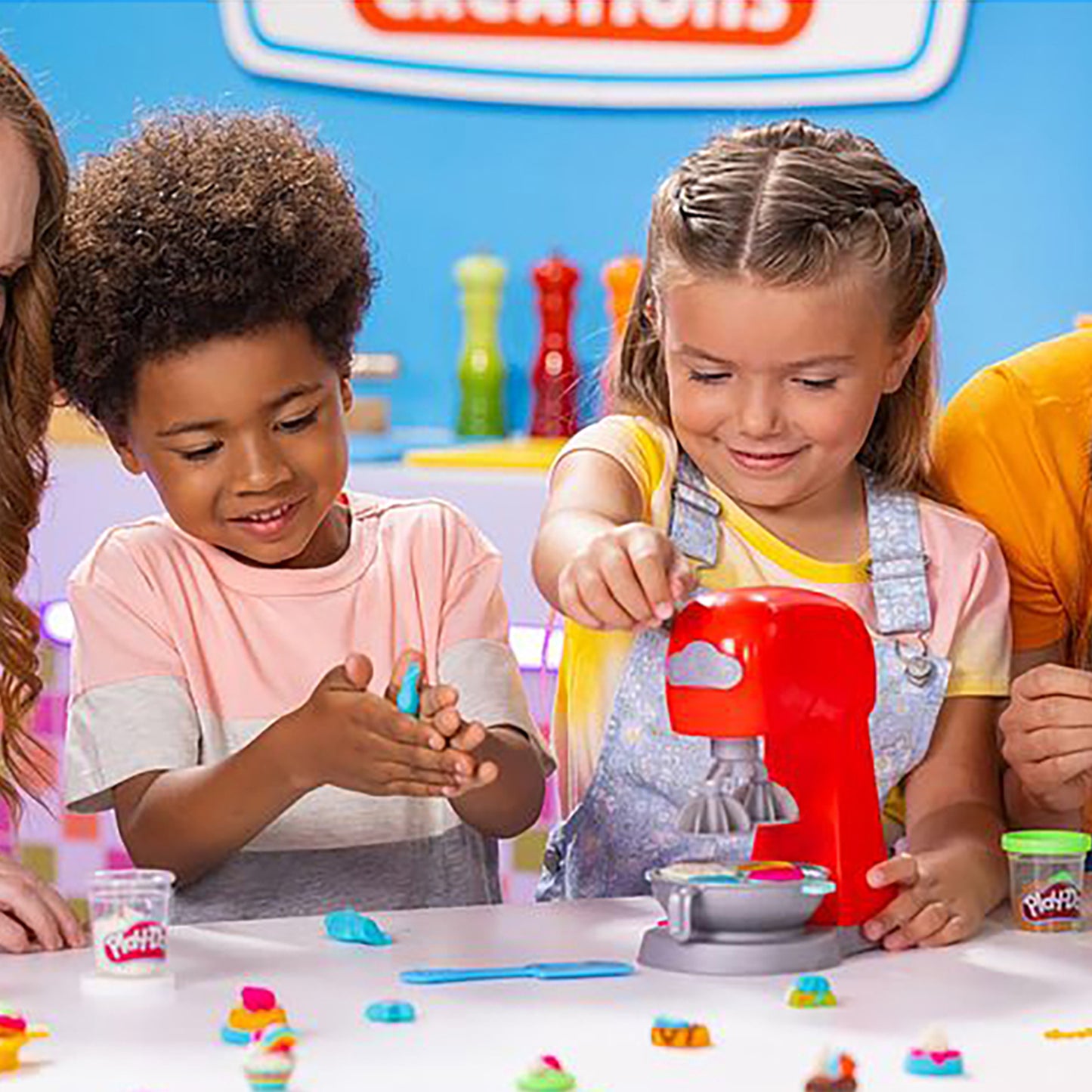 Play-Doh Kitchen Creations Magical Mixer Playset