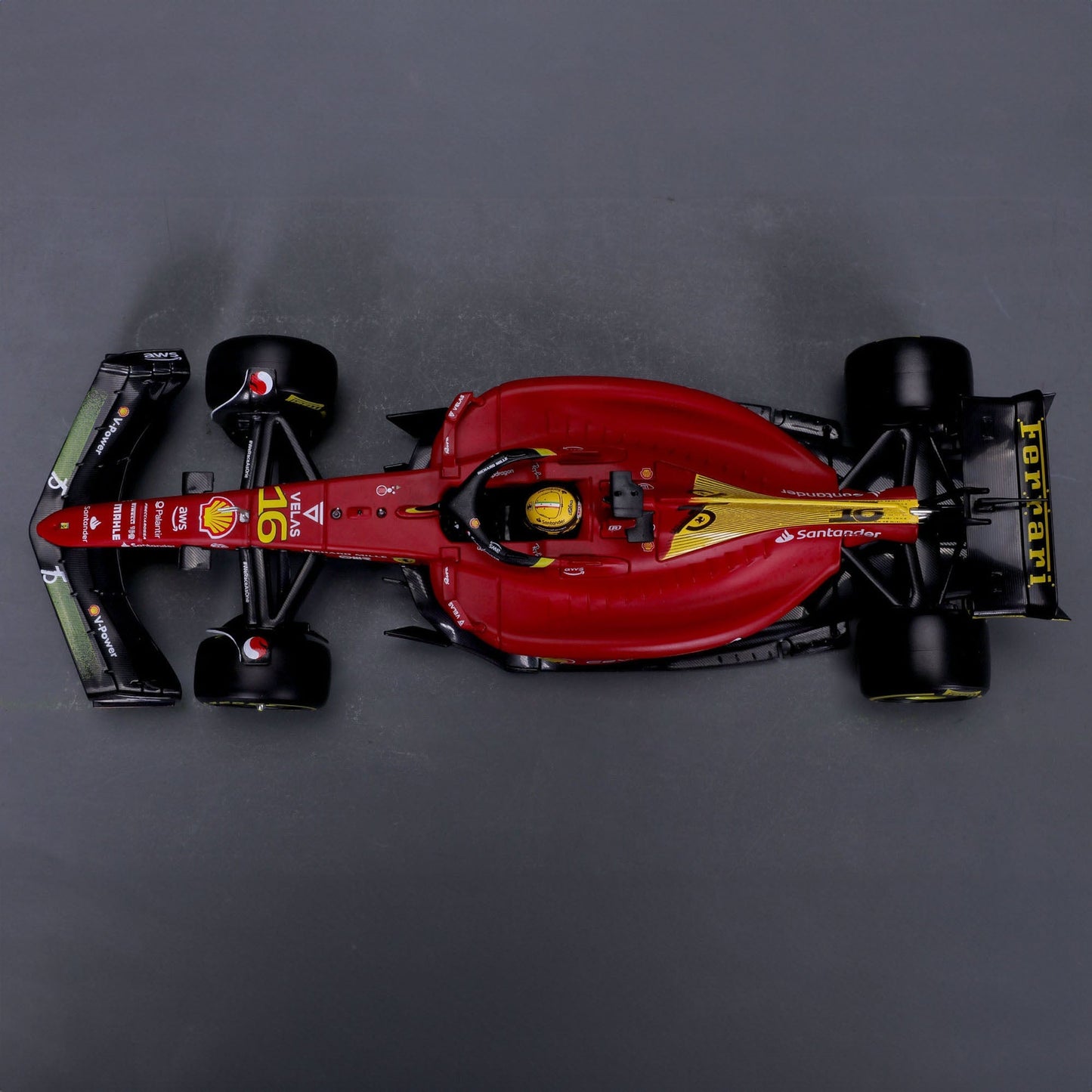 Bburago 1:24 Ferrari Racing 2022 F1 75 Leclerc #16