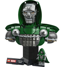 LEGO Super Heroes Marvel Doctor Doom Bust 76345