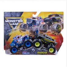 Monster Jam 1:64 Die Cast 2-Pack Lucas Stabilizer VS Avenger S37