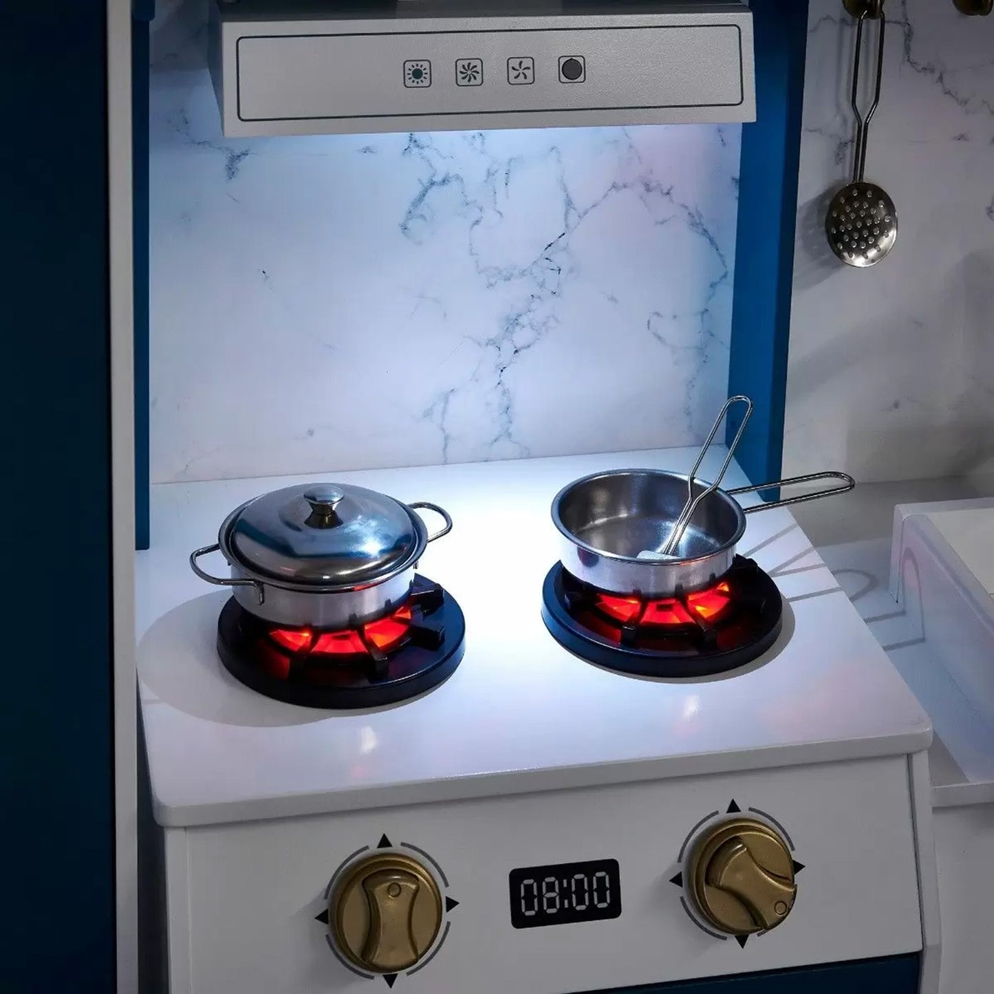 Plum Bakehouse Traditional Wooden Kitchen With Fridge 