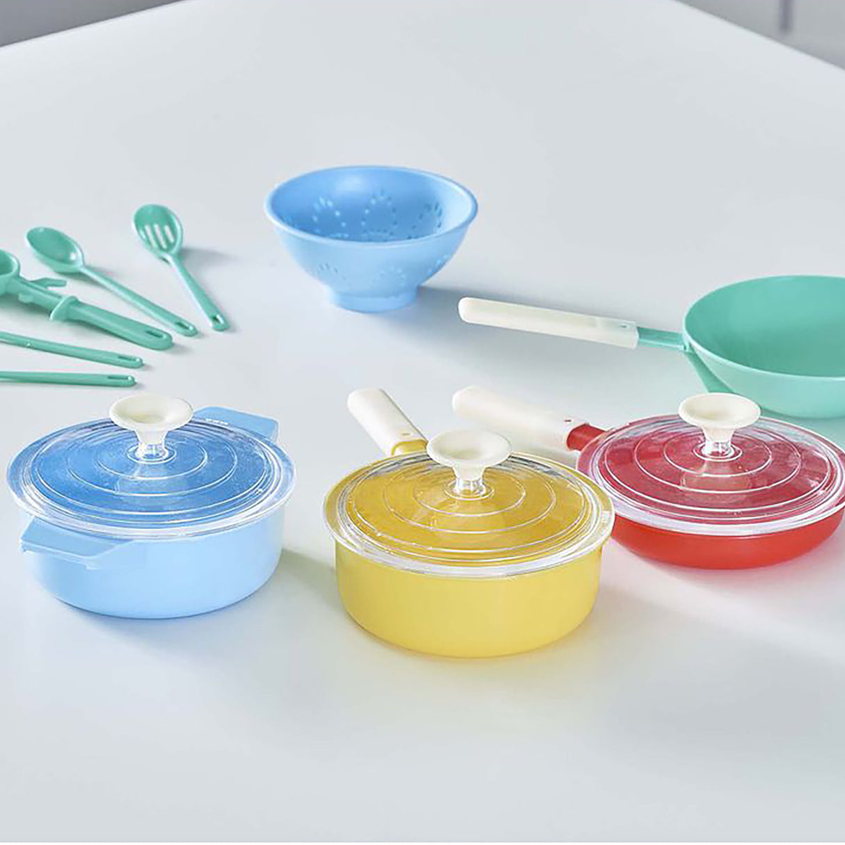 Casdon Pan Set