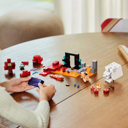 LEGO Minecraft The Nether Portal Ambush 21255, (352-pieces)