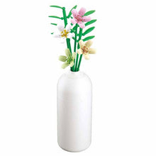 Sluban Freesia with diy vase 241 pcs