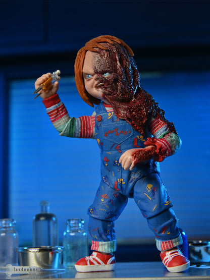 Chucky Ultimate 7" Scale Action Figure