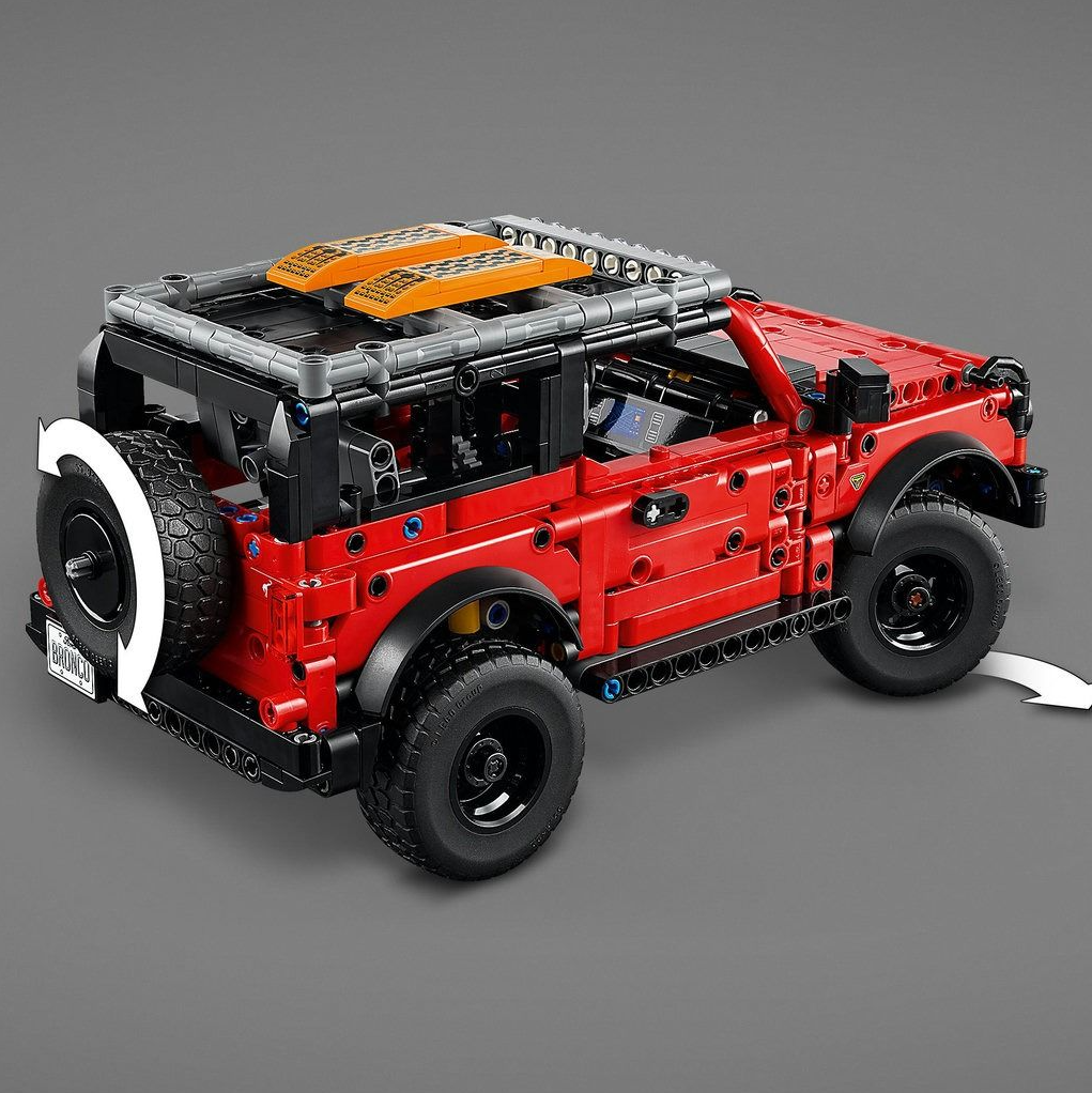 LEGO Technic Ford Bronco SUV 42213