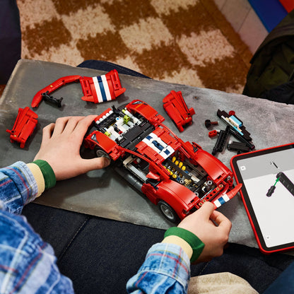 LEGO Technic Ferrari 488 Pista 42235
