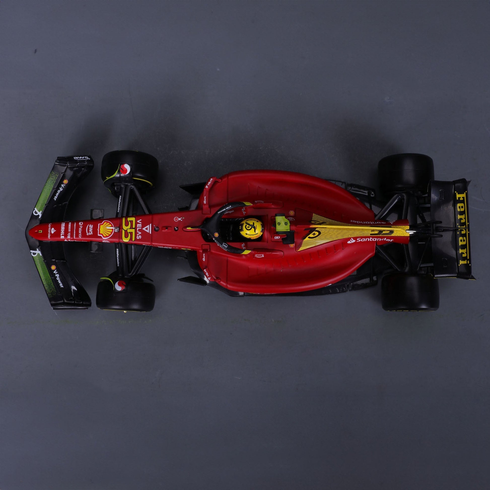 Bburago 1:24 Ferrari Racing 2022 F1 75 Sainz #55