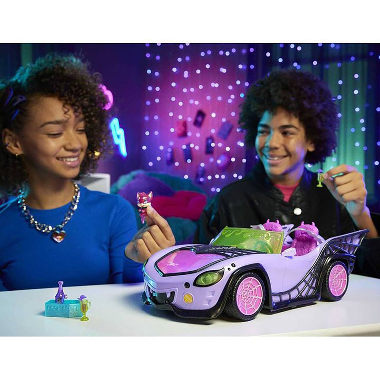 Monster High Ghoul Mobile Car