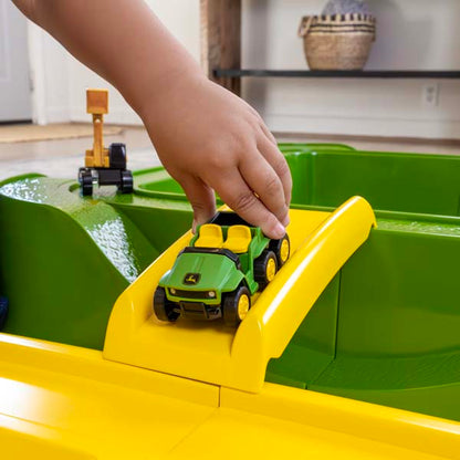 John Deere Sand Box (includes 5 vehicles)