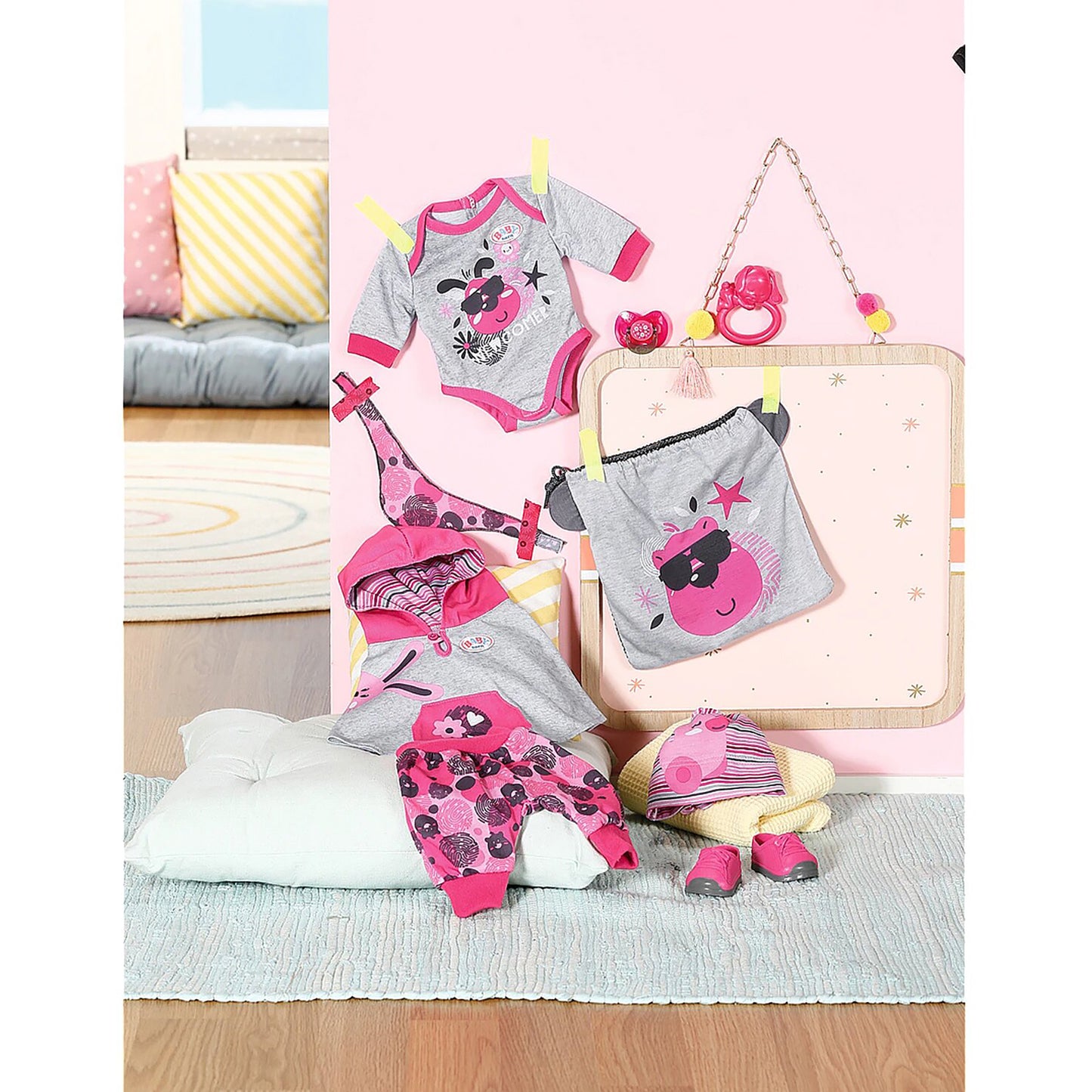 Baby Born Deluxe First Arrival Set (43 cms)