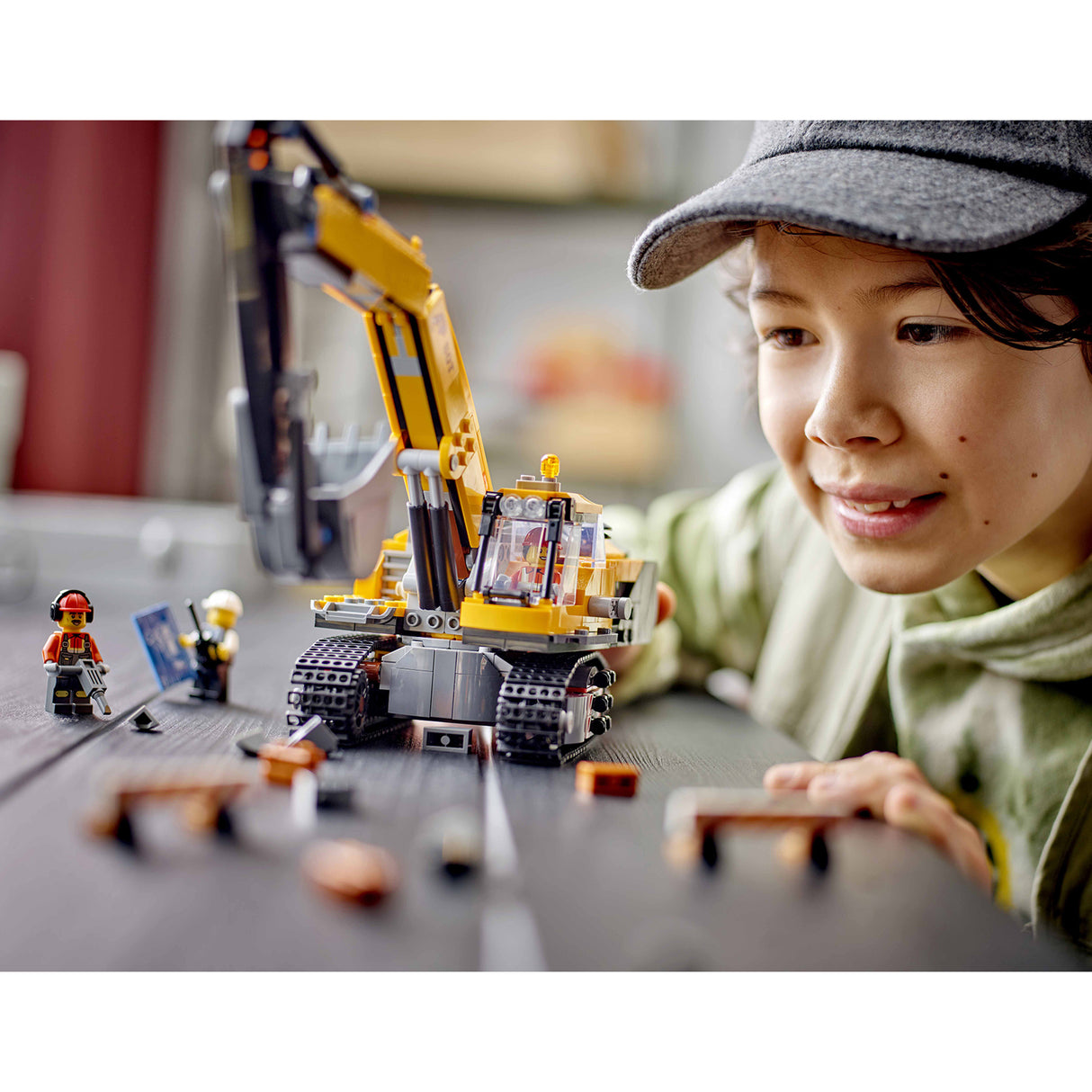 LEGO City Yellow Construction Excavator 60420 (633 pieces)