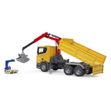 Bruder 1:16 Scania Super 560r Construction Truck with Crane and 2 Pallets