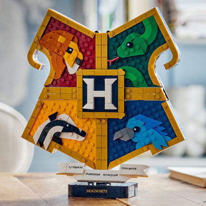 LEGO Harry Potter Hogwarts House Crest 76462