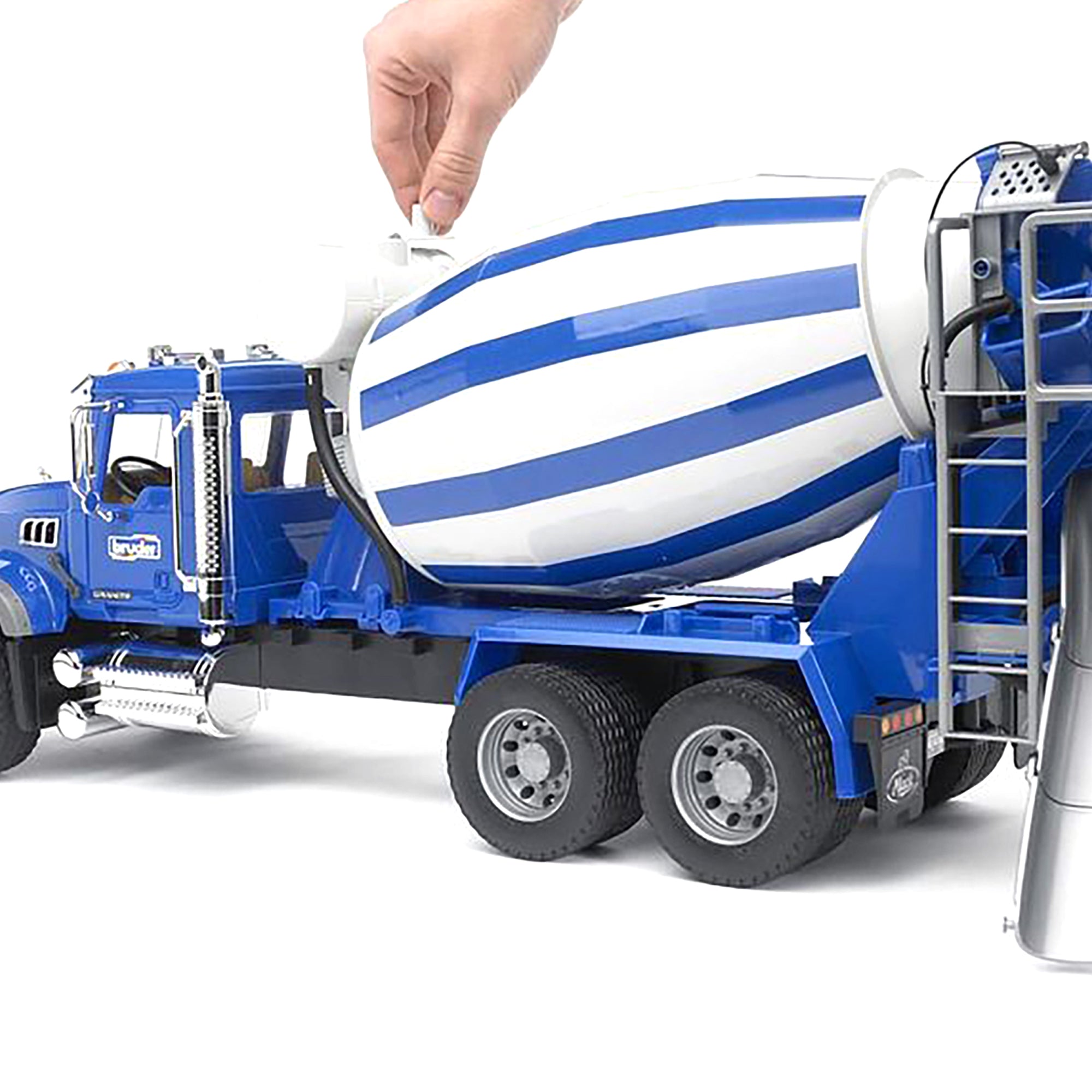 Bruder cement cheap mixer mack