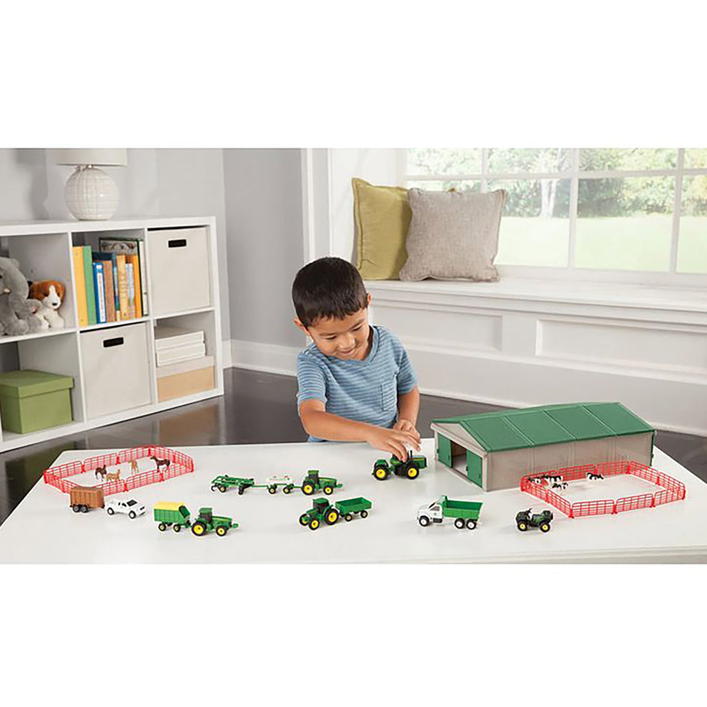 John Deere Farm Toy Value Playset (70 pieces)