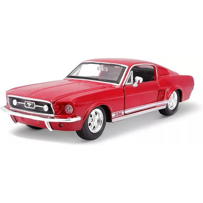 Maisto 1:24 1967 Ford Mustang GT