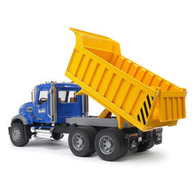 Bruder 1/16 MACK Granite Tip Truck