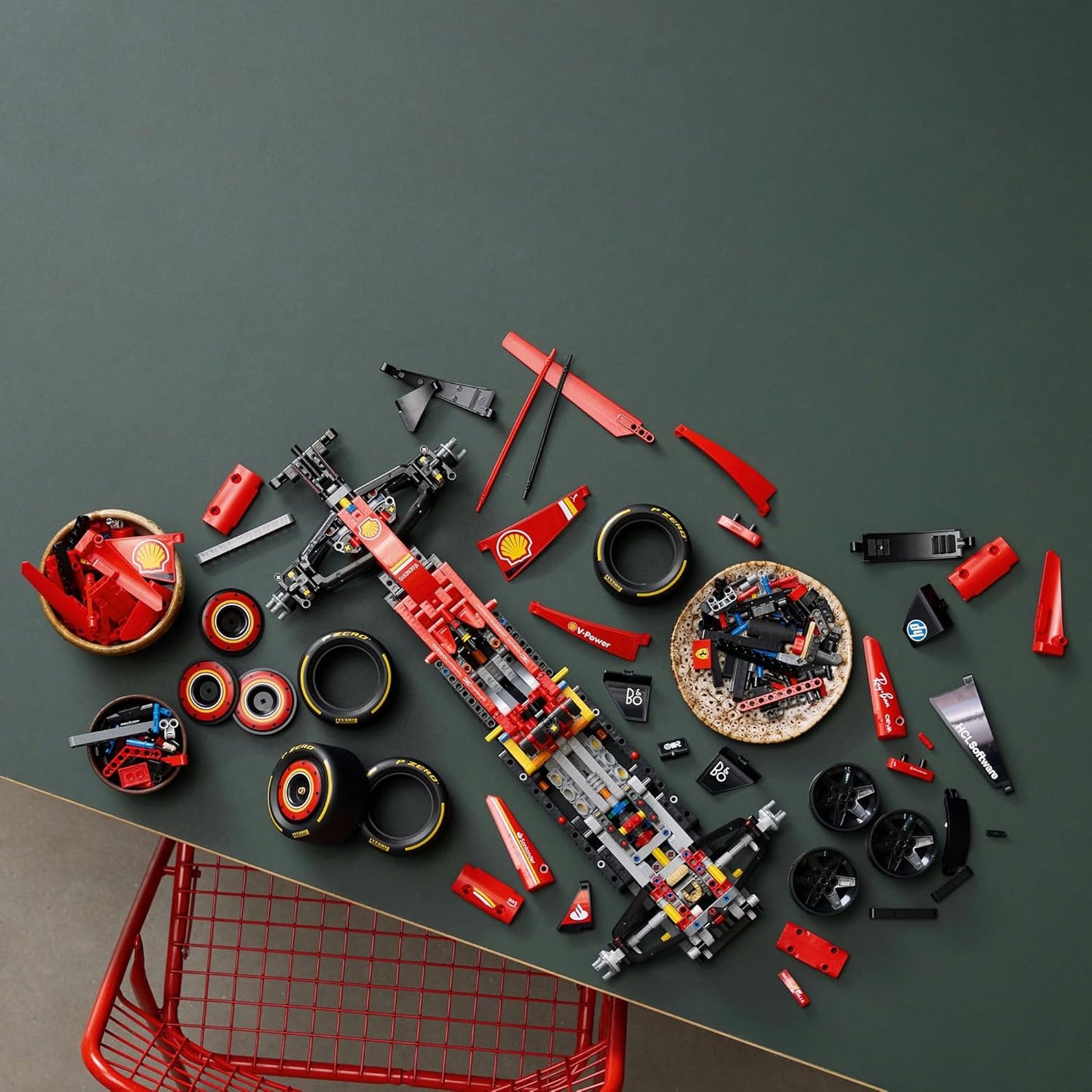 LEGO Technic Ferrari SF-24 F1 Car 42207