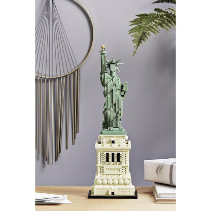 LEGO Architecture Statue of Liberty 21042 (1685 pieces)