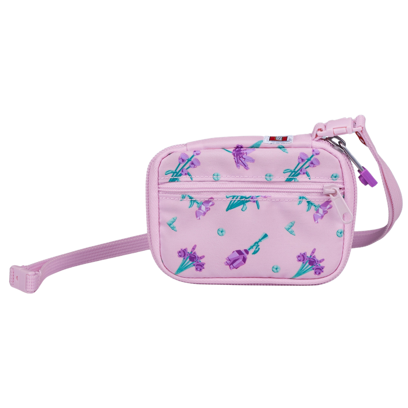 Perfect for everyday use, this LEGO wallet combines practical storage with floral charm.
Carry your essentials with ease in this stylish LEGO Flowers card wallet