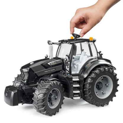Bruder DEUTZ-FAHR 8280 TTV Warrior