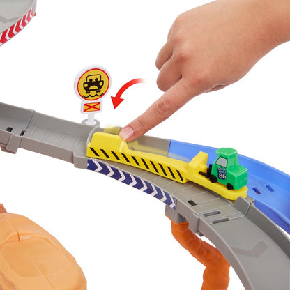 Disney And Pixar Cars Radiator Springs Race & Rescue Raceway Playset