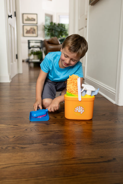 Fat Brain Toys Cleaning Set