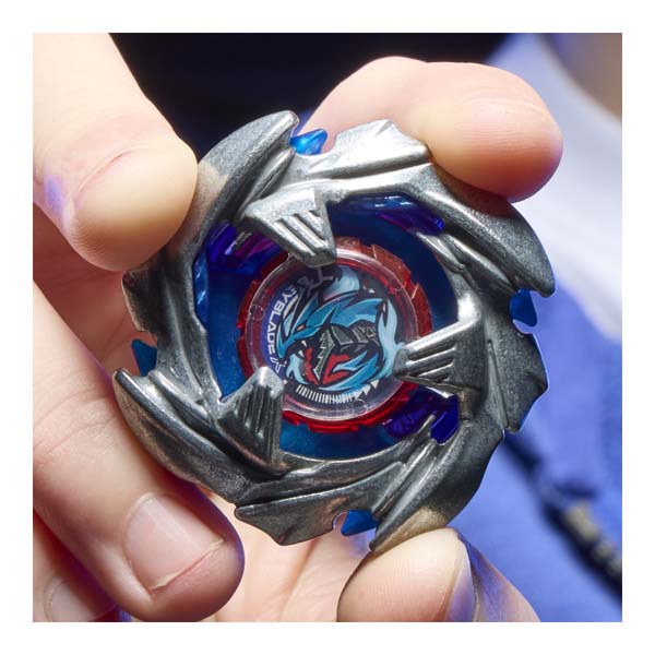 Beyblade Deluxe String Launcher Dragoon