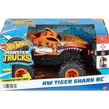 Hot Wheels Remote Control 1:24 Scale Tiger Shark