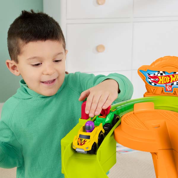 Little People Hot Wheels Wheelies Spiral Speedway