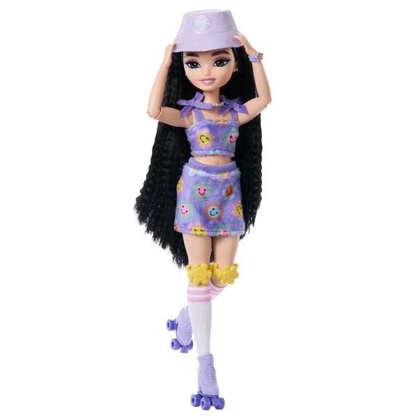 Barbie Dream Besties Skate Party Renee  Doll And Accessories