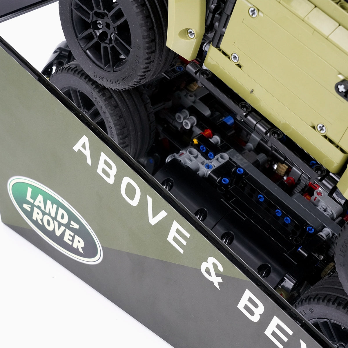 Display Case For LEGO® 42110 Land Rover Defender