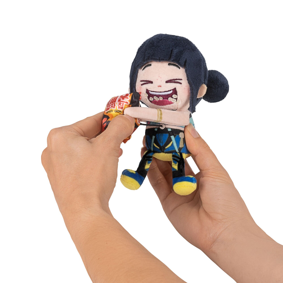 Kpop Demon Hunters 4" Retractable Plush Clips Zoey