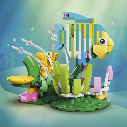 LEGO Creator Wild Animals: Colorful Hummingbird 31384
