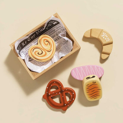 Le Toy Van Honeybake Baker's Basket in Crate
