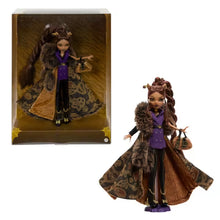 Unleash fierce fashion with the Monster High Clawdeen Wolf House of Wolf Doll, featuring a stylish high-fashion coat and signature werewolf-inspired look.