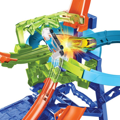 Hot Wheels Stunt Tracks Mid-Air Crash