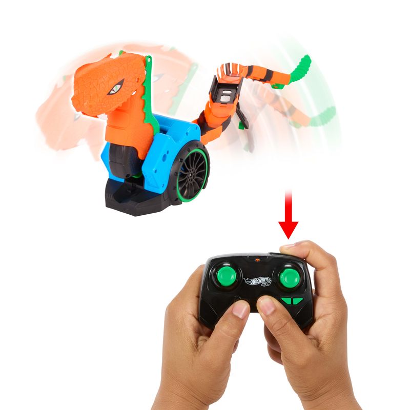 Hot Wheels Let's Race Slither ‘N Strike Remote Control