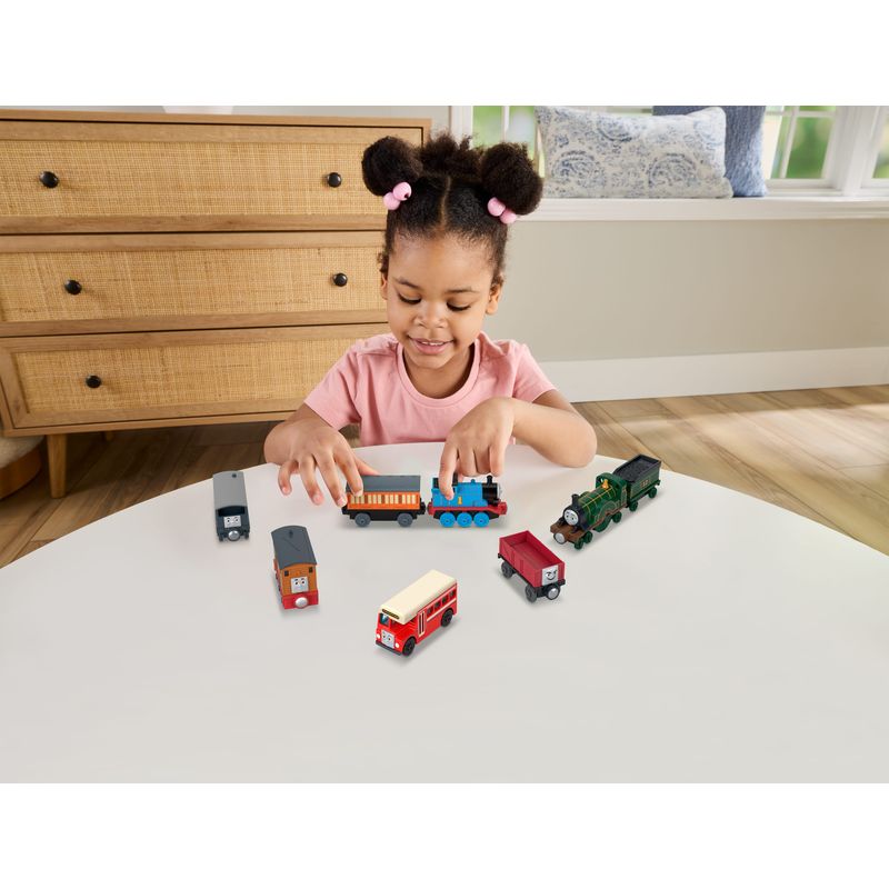 Thomas & Friends Die-Cast Engine 2-Pack Or Deluxe Toy Train