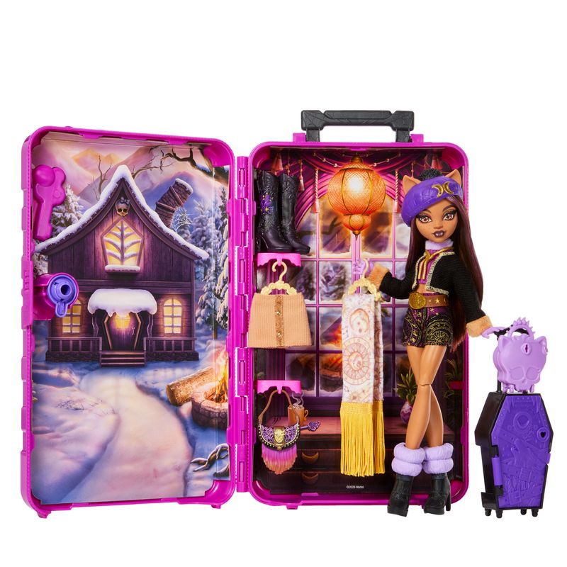 Monster High Skulltimate Secrets Clawdeen Wolf Cabin Doll