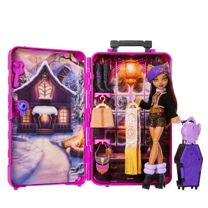 Monster High Skulltimate Secrets Clawdeen Wolf Cabin Doll