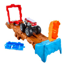 Hot Wheels Monster Trucks Launch & Stunt Challenge